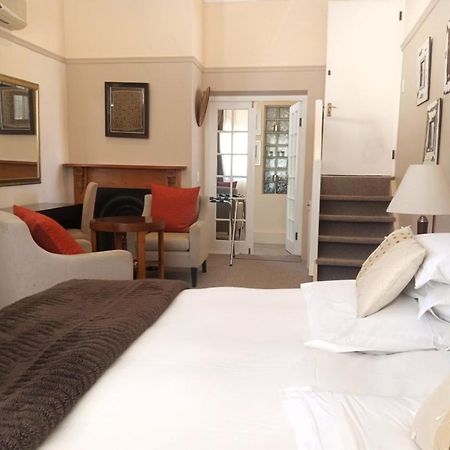 קייפטאון Liberty Lodge Guest House מראה חיצוני תמונה