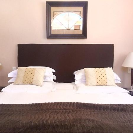 קייפטאון Liberty Lodge Guest House מראה חיצוני תמונה