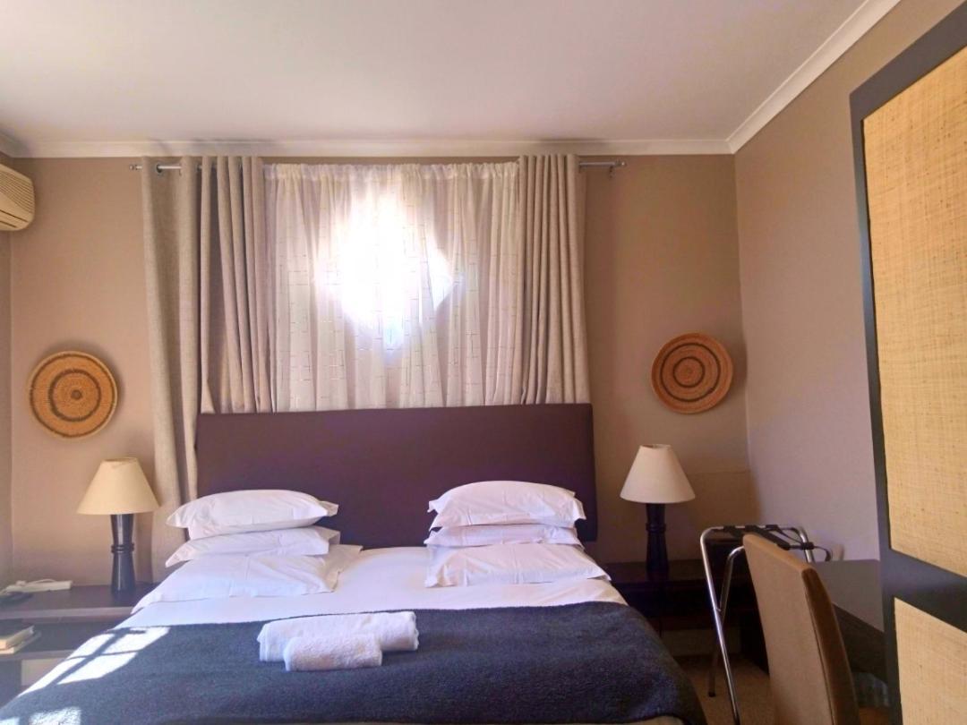 קייפטאון Liberty Lodge Guest House מראה חיצוני תמונה