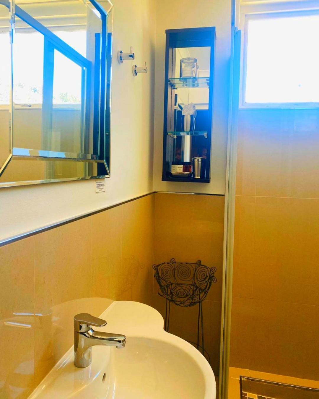 קייפטאון Liberty Lodge Guest House מראה חיצוני תמונה