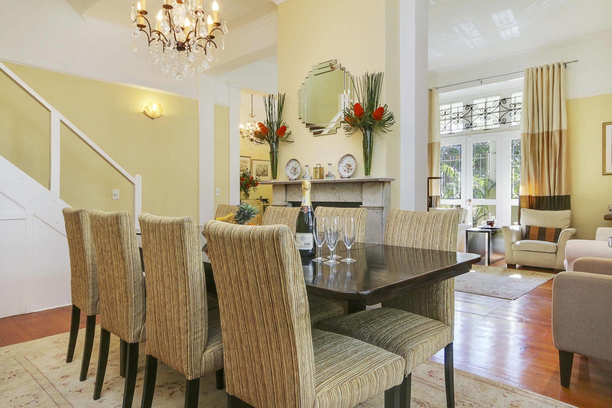 קייפטאון Liberty Lodge Guest House מראה חיצוני תמונה