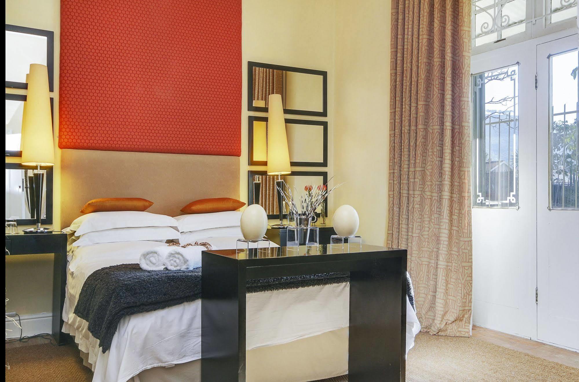 קייפטאון Liberty Lodge Guest House מראה חיצוני תמונה